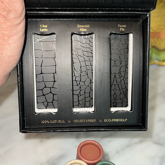 POPPY & POUT Chapstick Trio NIB - Picture 8 of 8